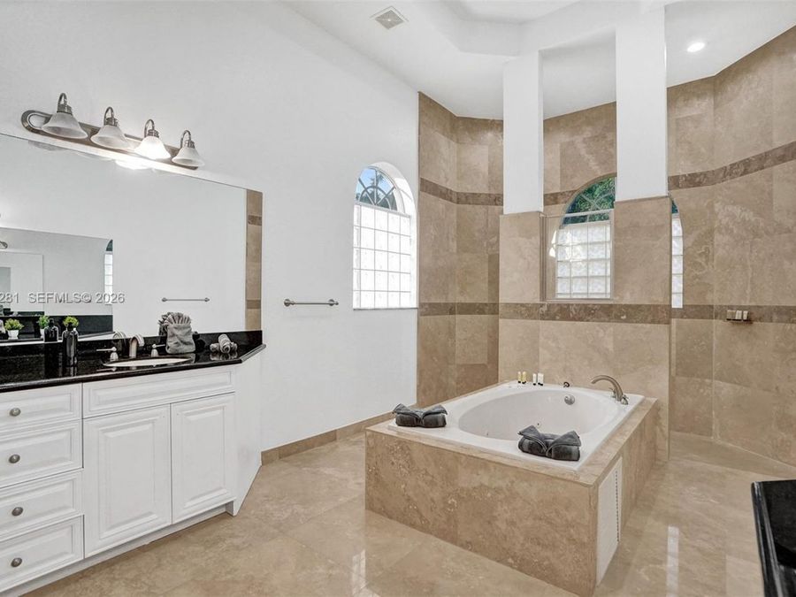 Property Image 83