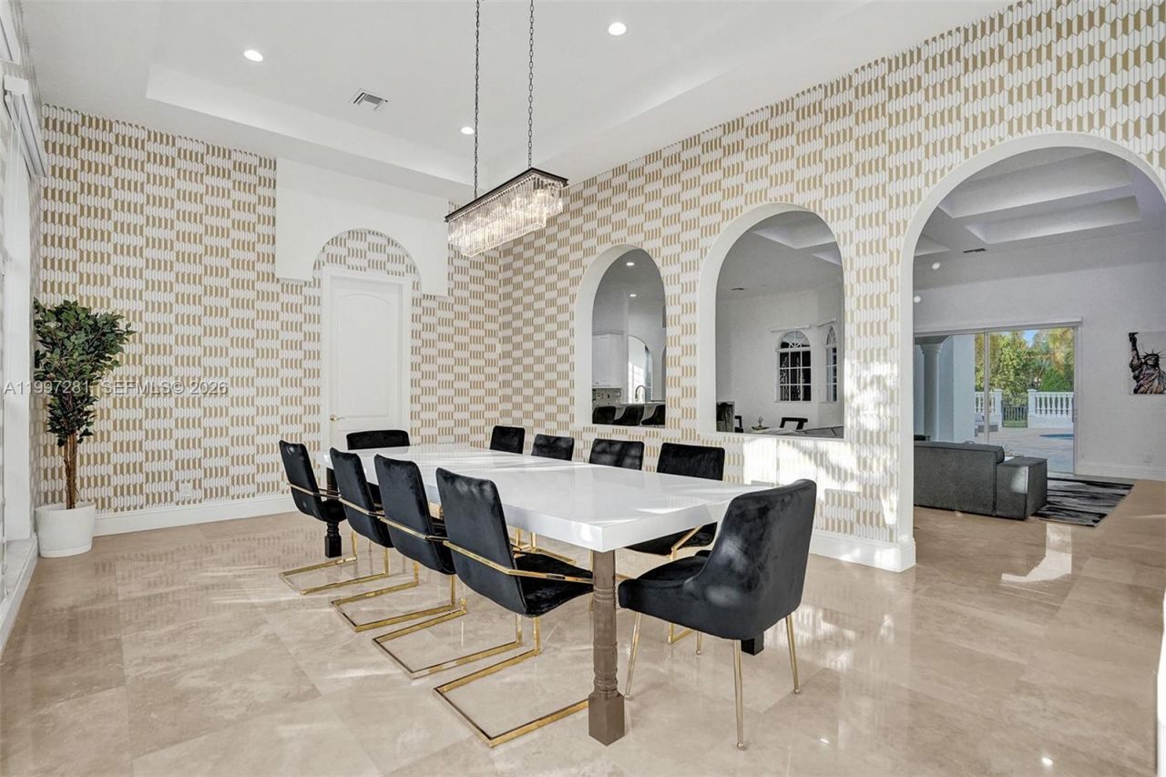 13751 Pine Meadow Ct, Davie, FL 33325 Photo