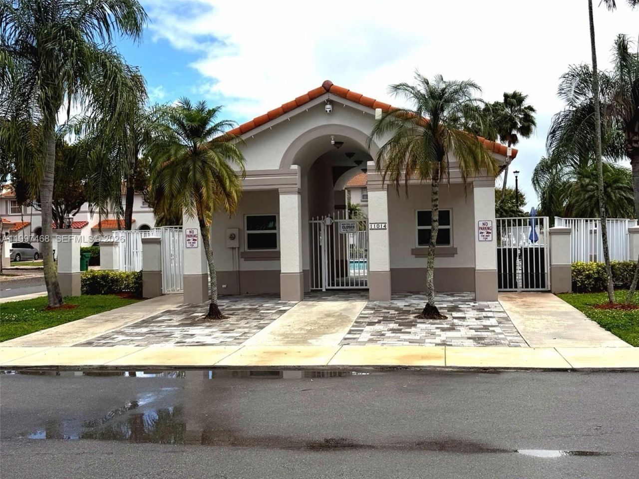 11026 NW 43rd Ter, Doral, FL 33178 Photo