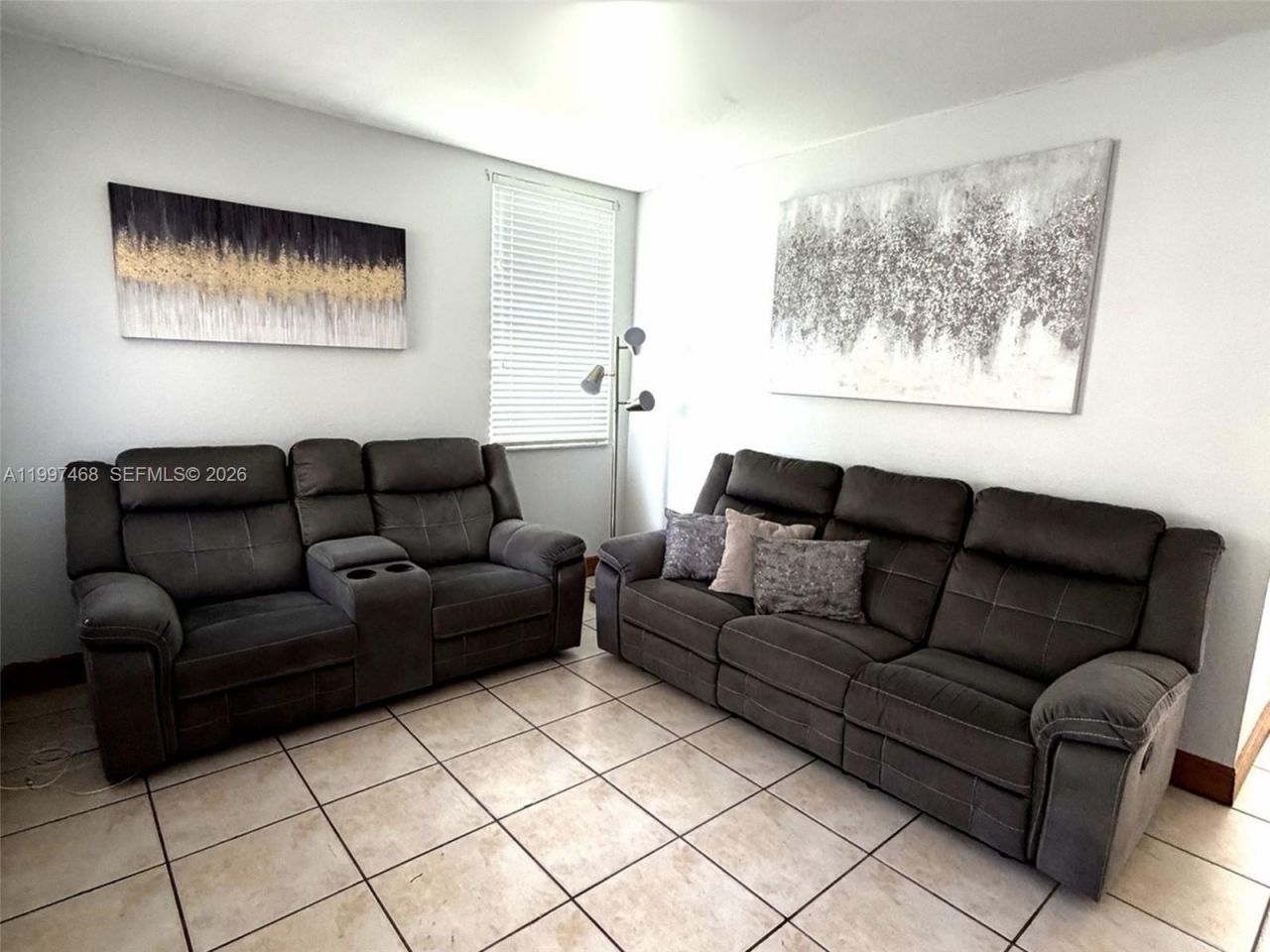 11026 NW 43rd Ter, Doral, FL 33178 Photo