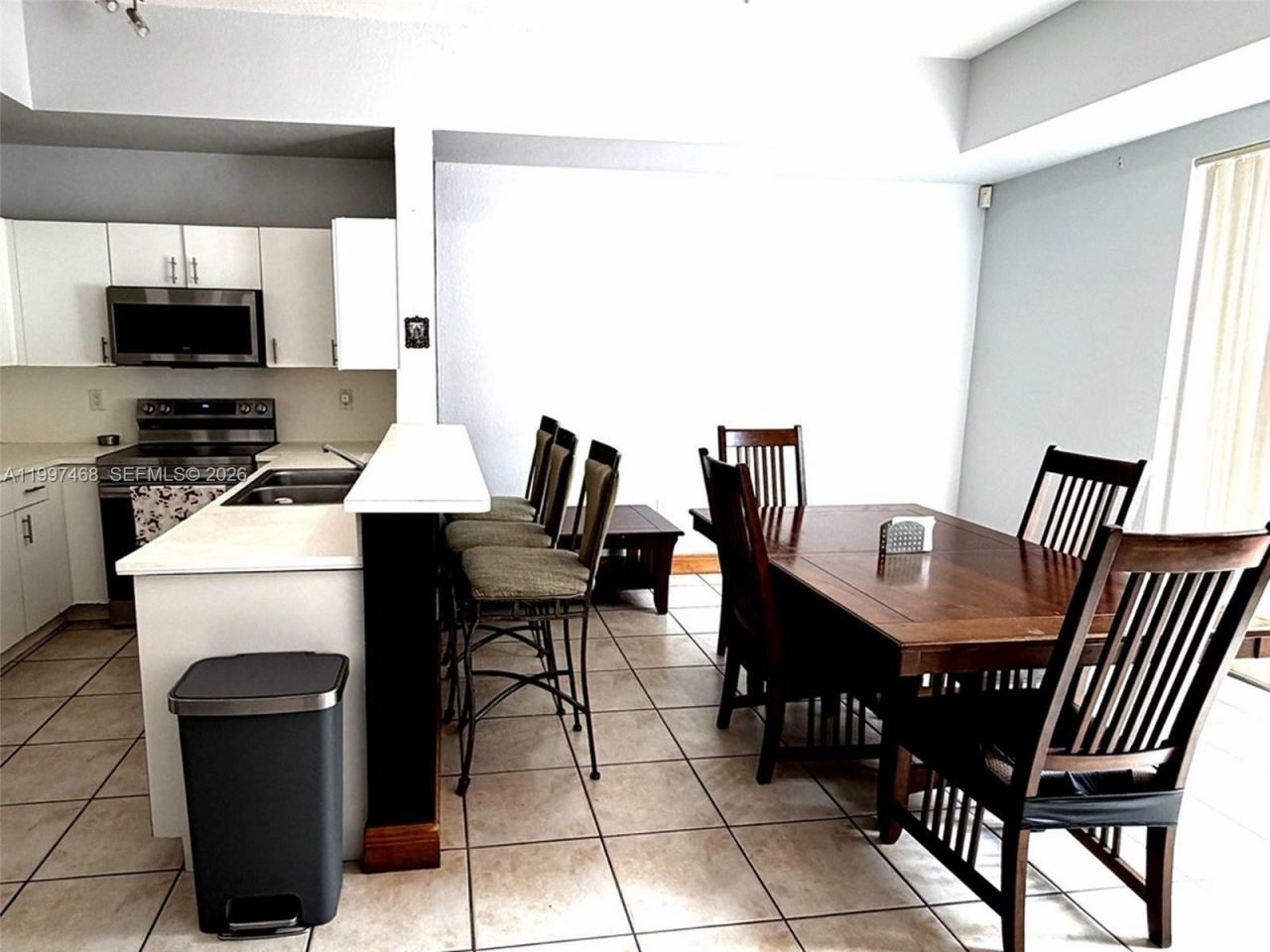 11026 NW 43rd Ter, Doral, FL 33178 Photo