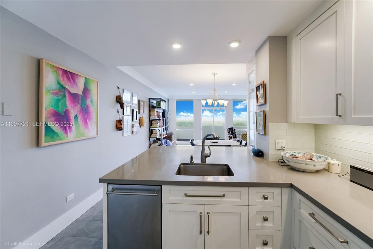 700 Biltmore Way , Unit 909, Coral Gables, FL 33134 Photo