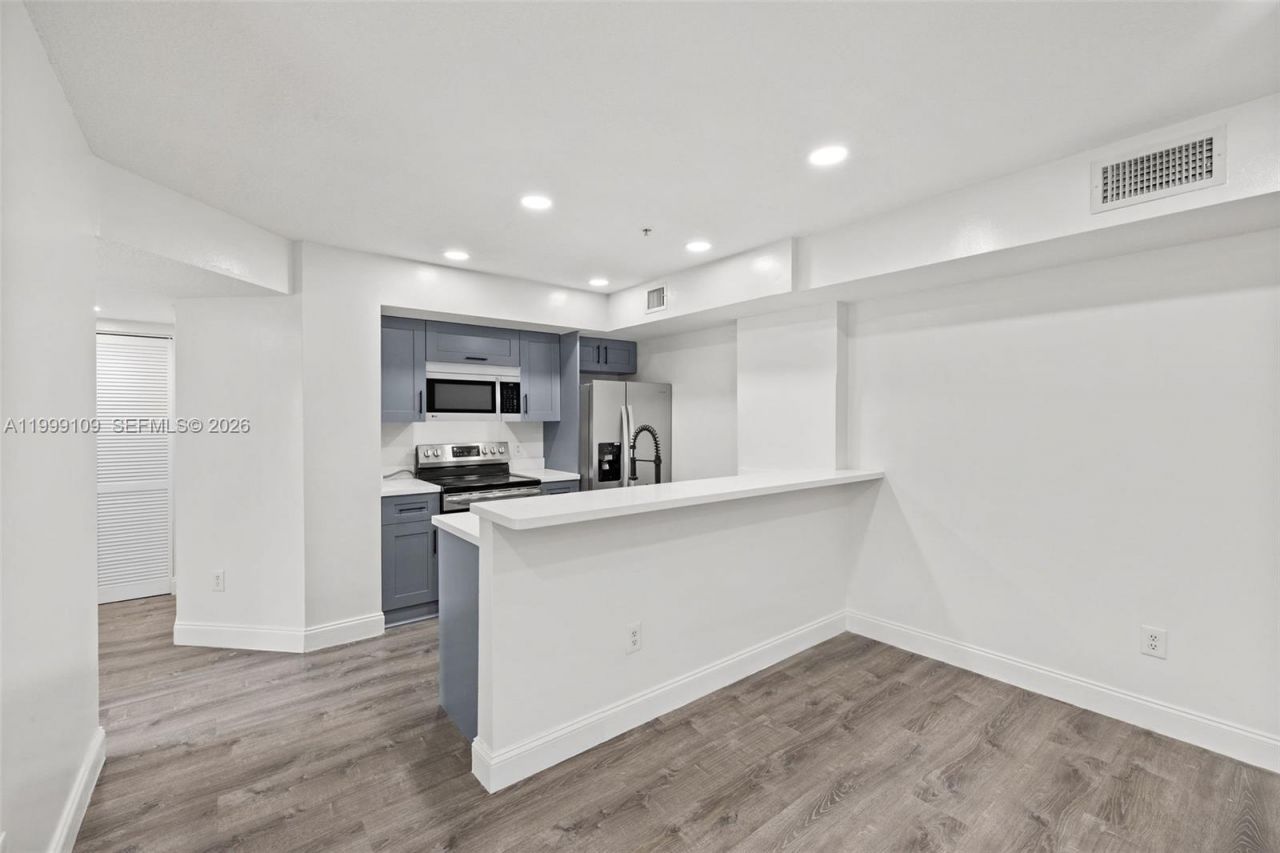 470 S Park Rd, Unit 7-307, Hollywood, FL 33021 Photo