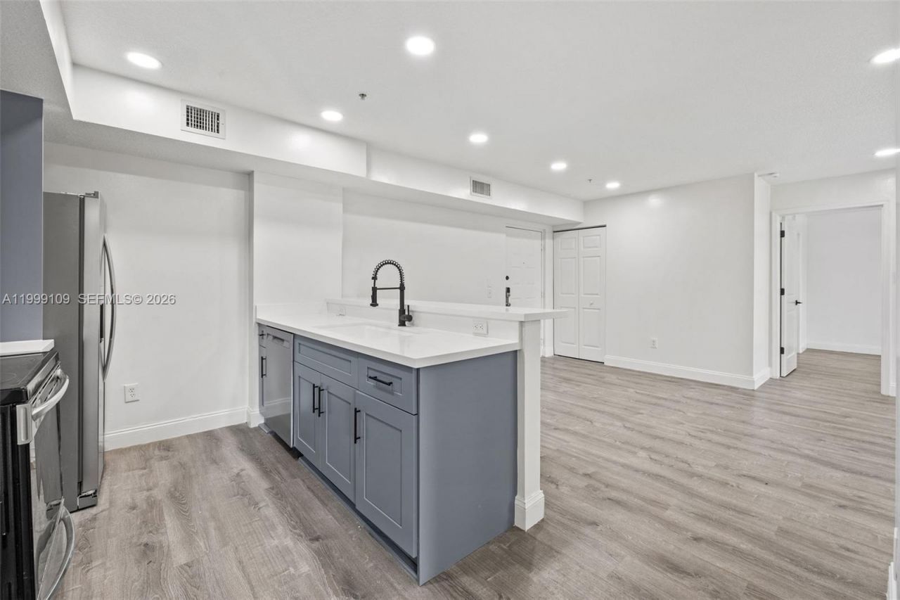 470 S Park Rd, Unit 7-307, Hollywood, FL 33021 Photo