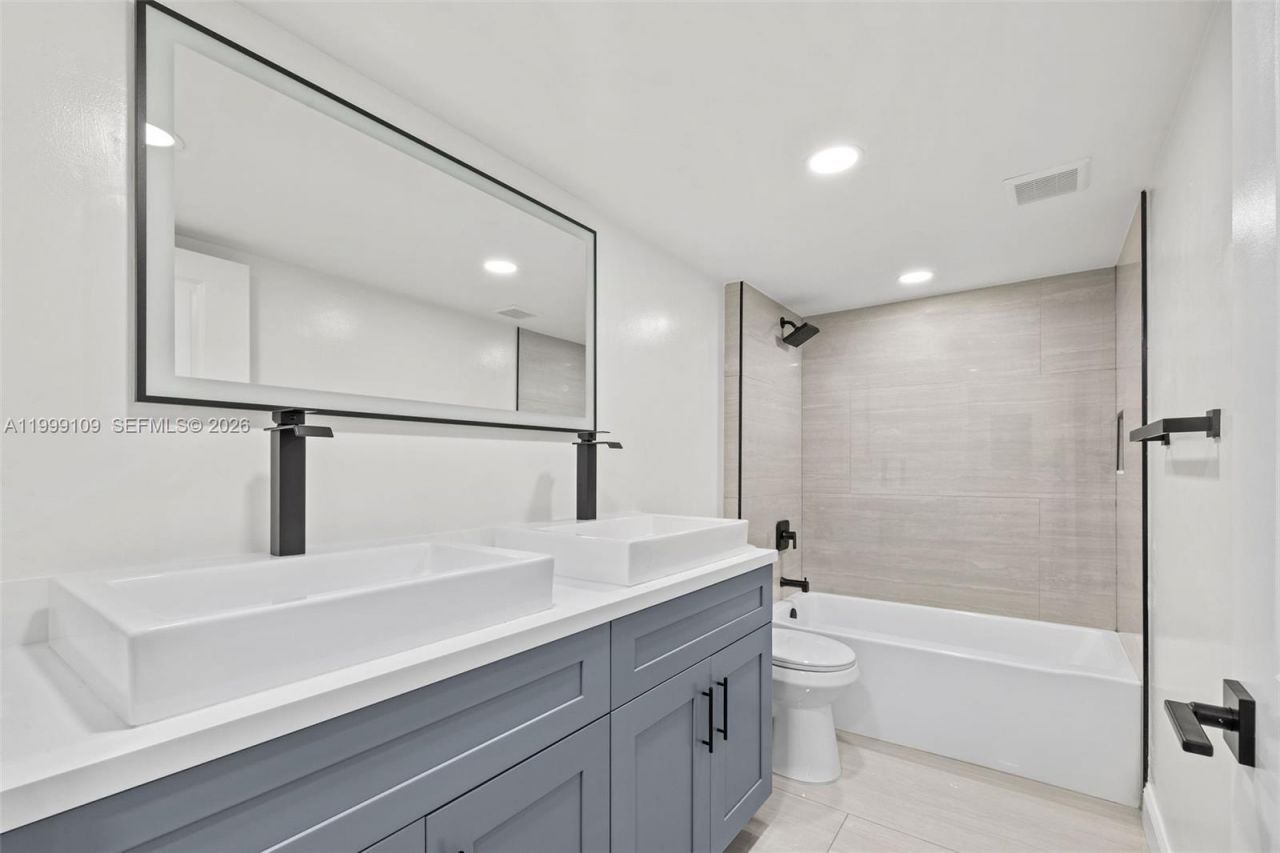 470 S Park Rd, Unit 7-307, Hollywood, FL 33021 Photo