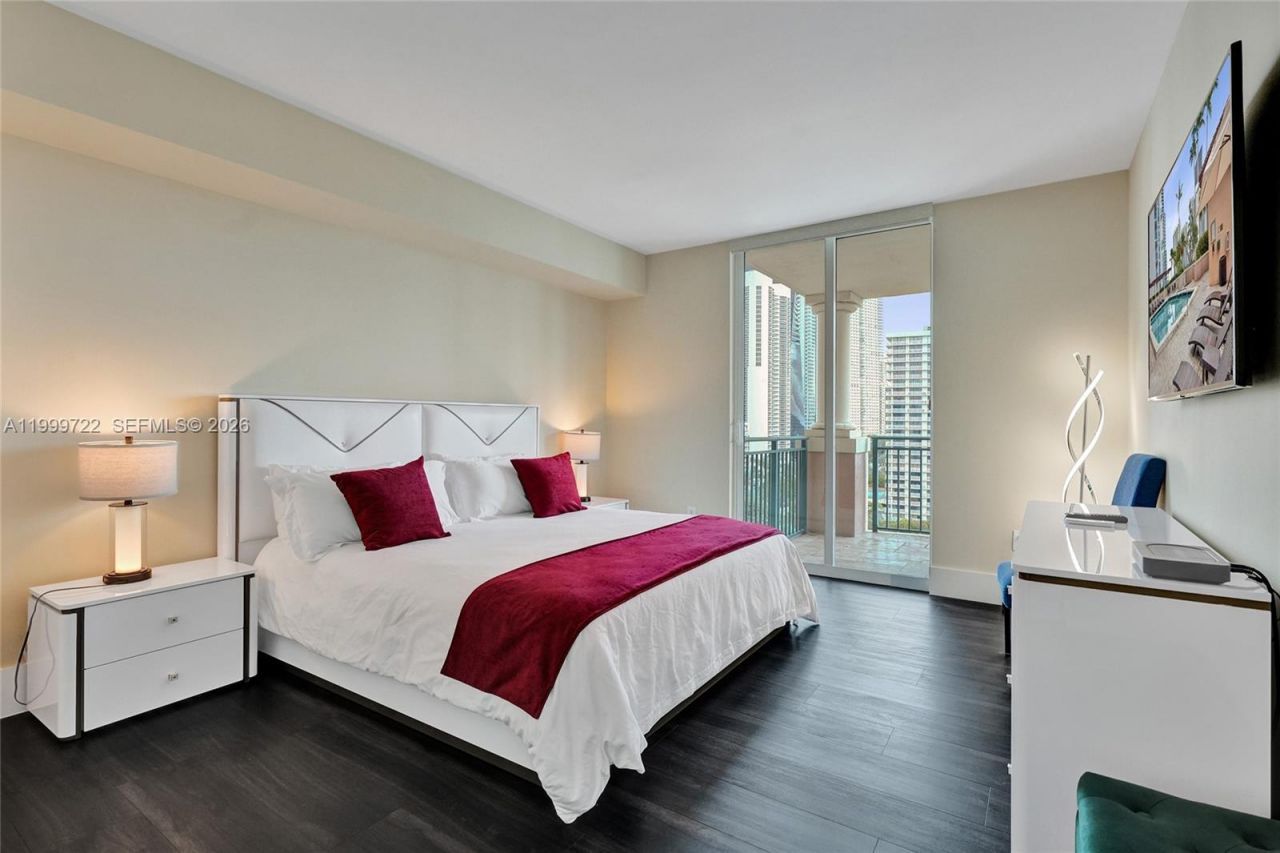 17555 Atlantic Blvd, Unit 1202, Sunny Isles Beach, FL 33160 Photo