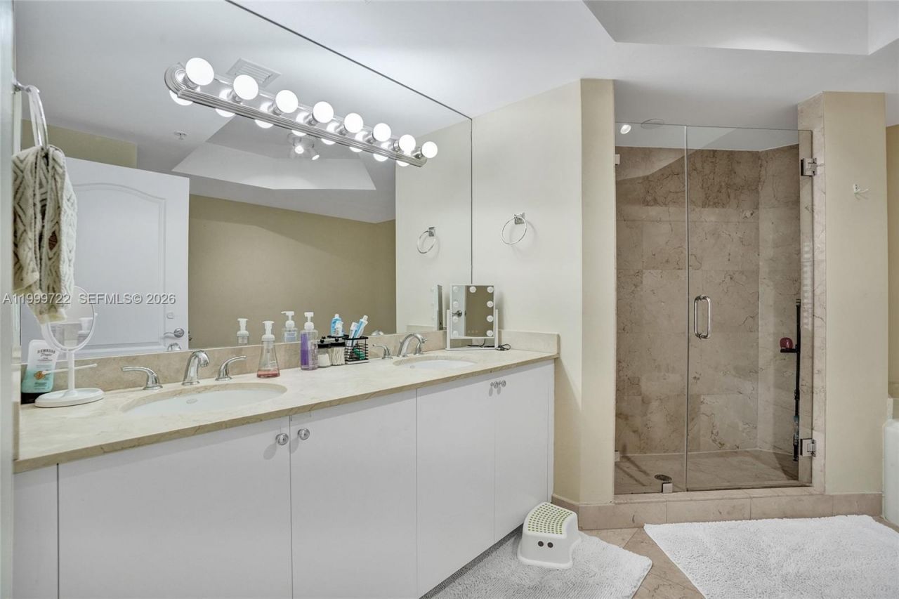 17555 Atlantic Blvd, Unit 1202, Sunny Isles Beach, FL 33160 Photo