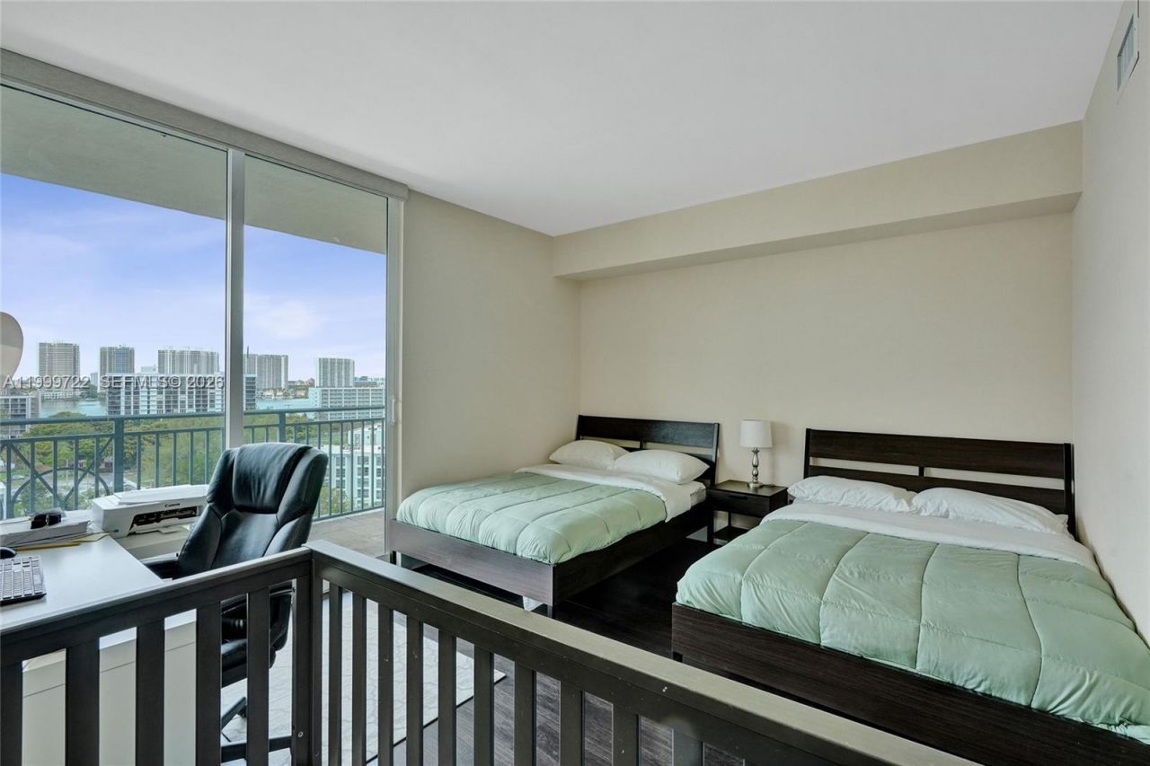 17555 Atlantic Blvd, Unit 1202, Sunny Isles Beach, FL 33160 Photo