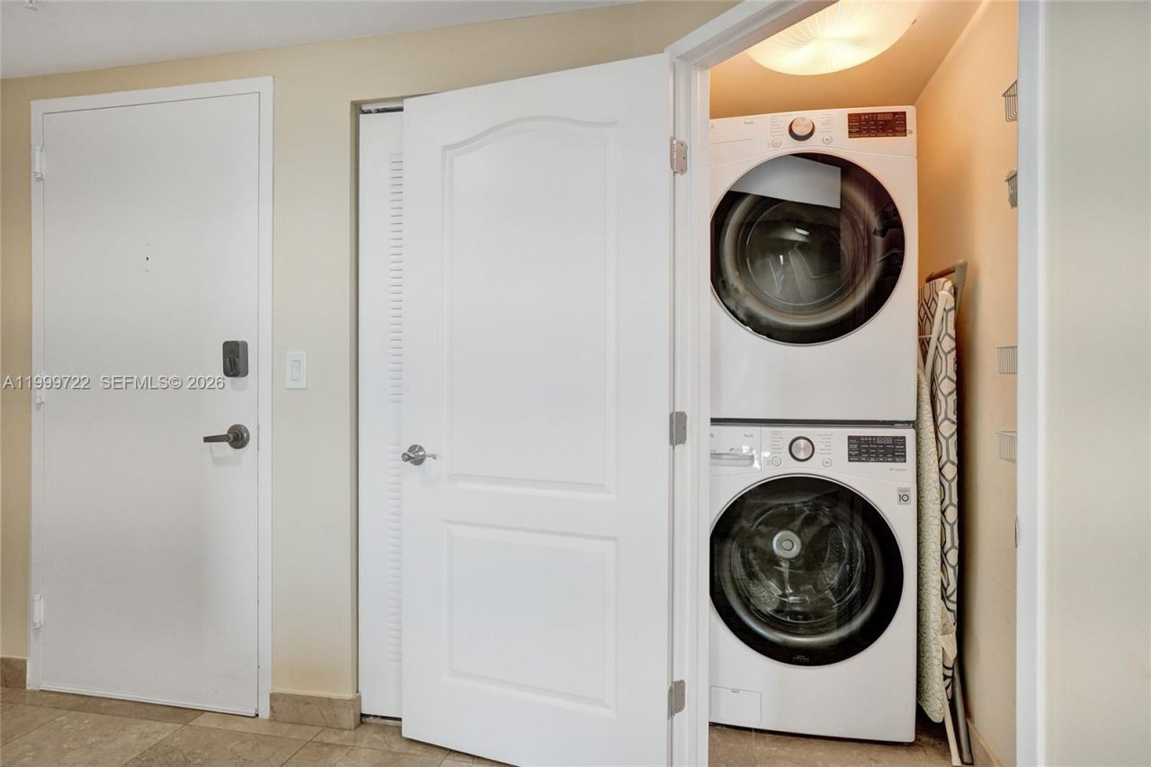 17555 Atlantic Blvd, Unit 1202, Sunny Isles Beach, FL 33160 Photo