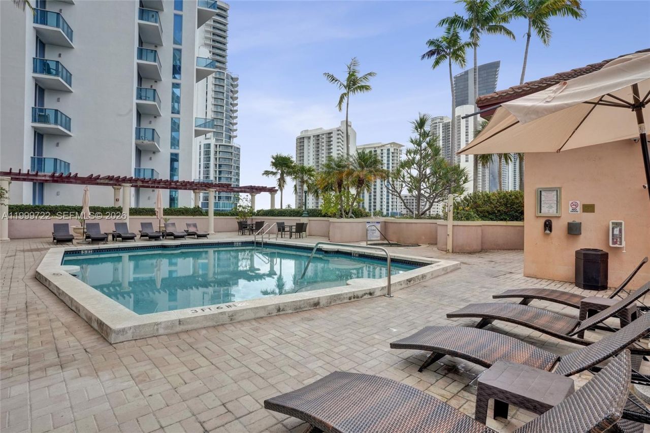 17555 Atlantic Blvd, Unit 1202, Sunny Isles Beach, FL 33160 Photo