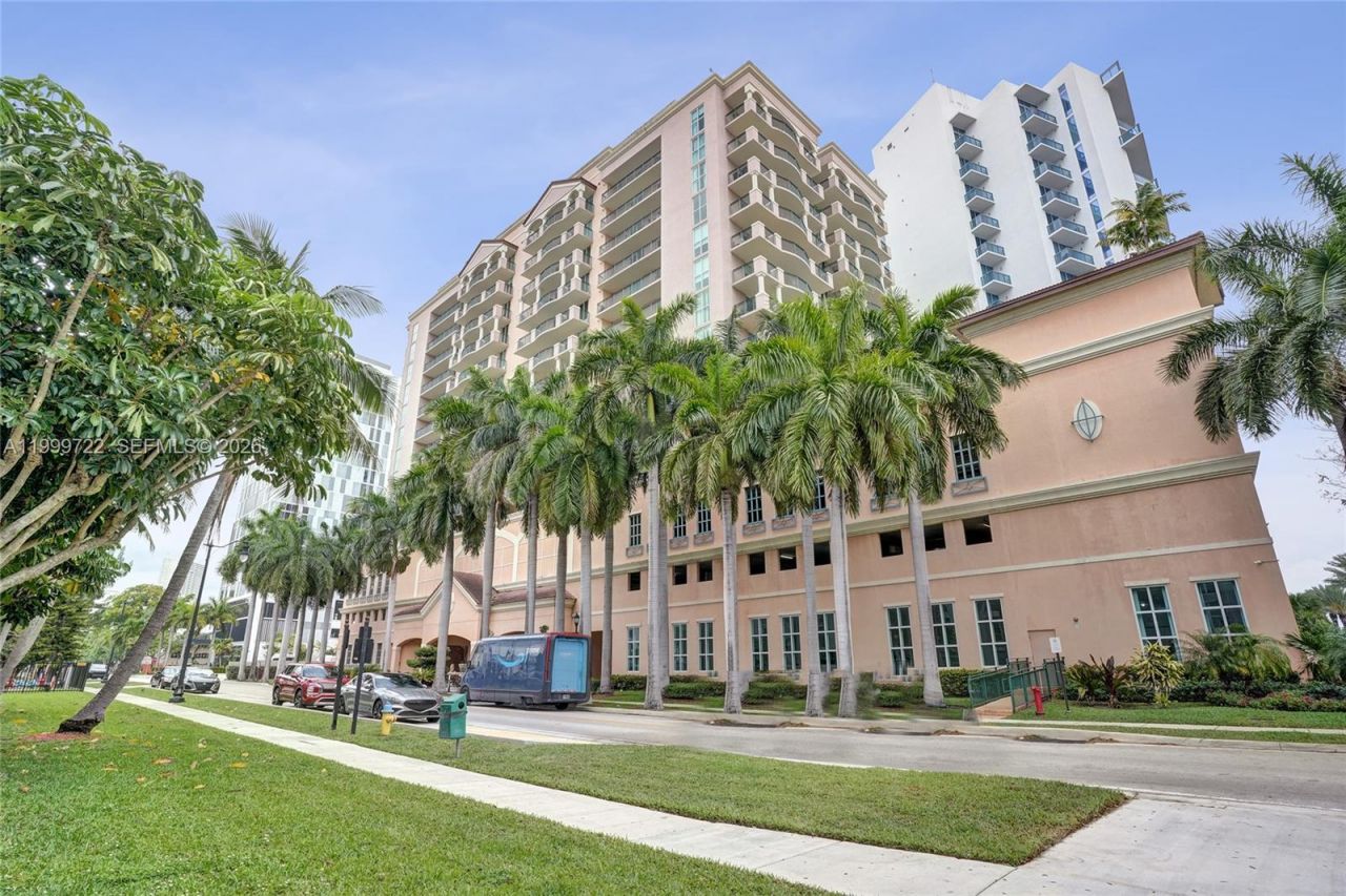 17555 Atlantic Blvd, Unit 1202, Sunny Isles Beach, FL 33160 Photo