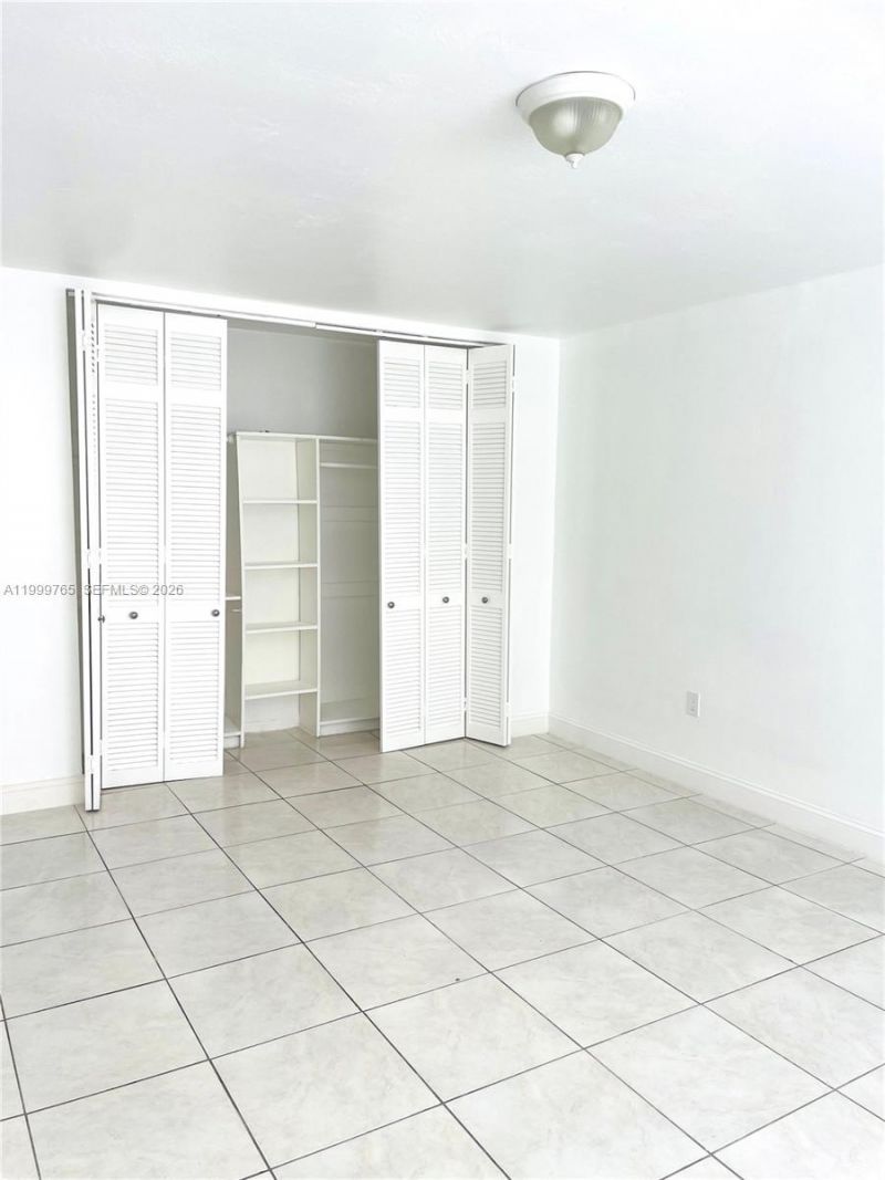 11840 NE 19th Dr, Unit 5, North Miami, FL 33181 Photo