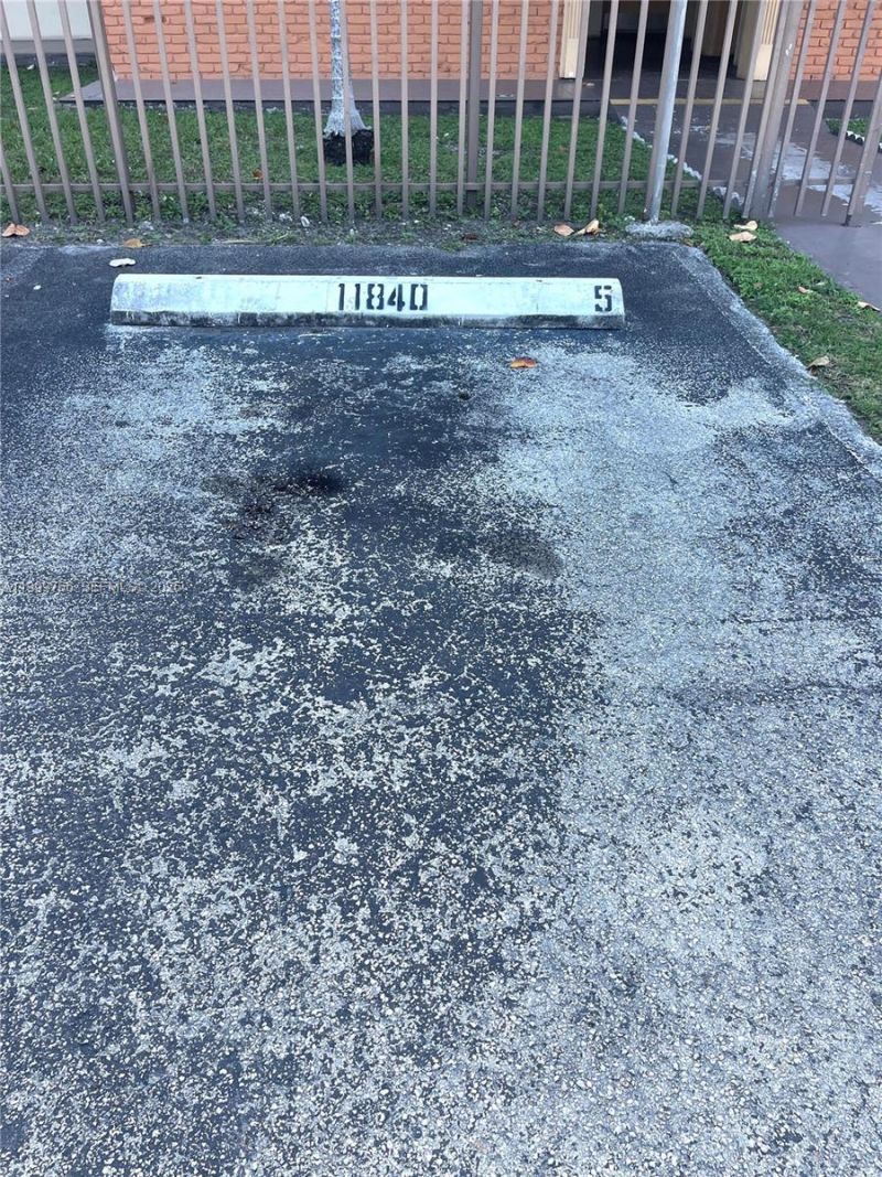 11840 NE 19th Dr, Unit 5, North Miami, FL 33181 Photo