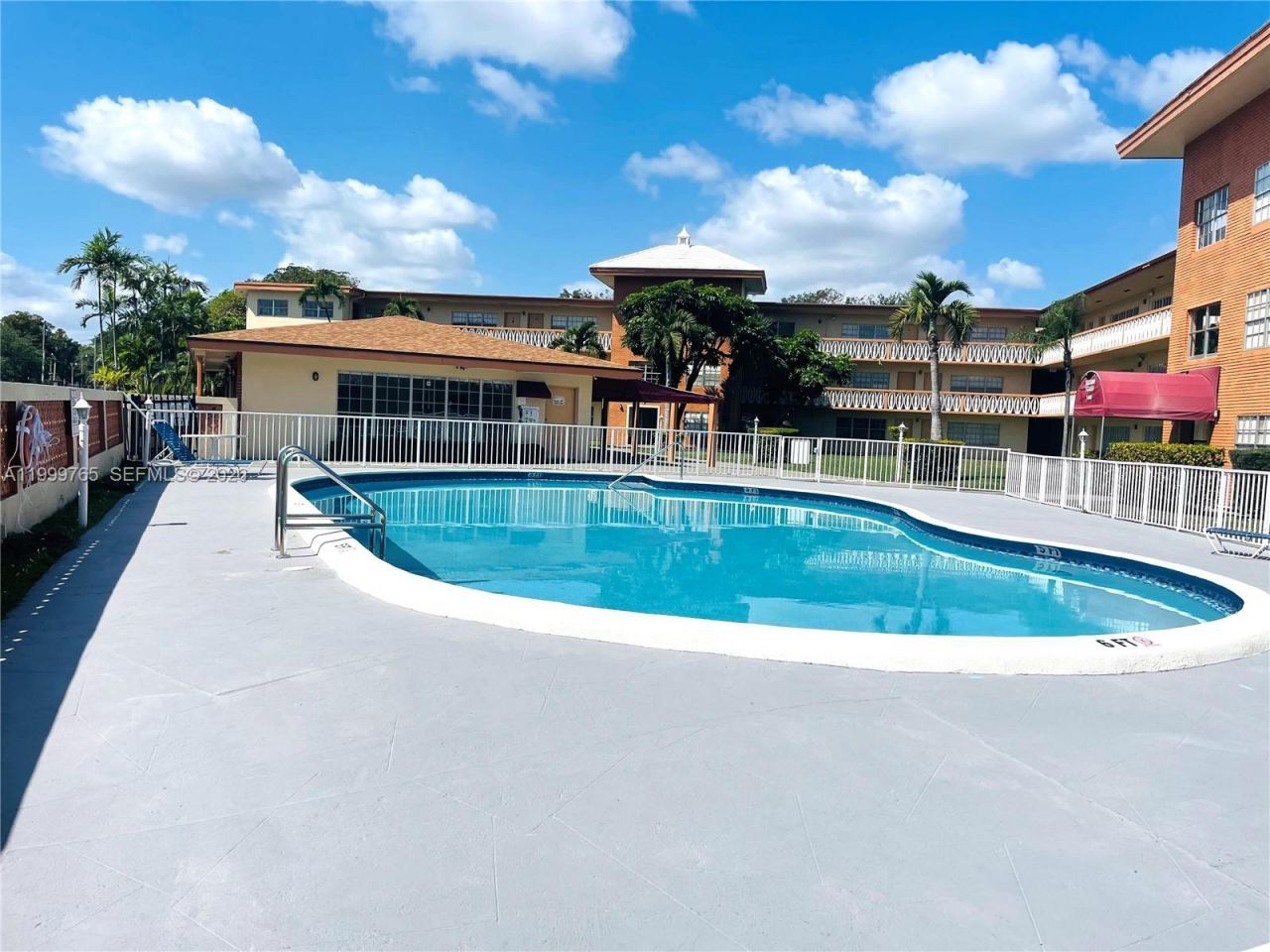 11840 NE 19th Dr, Unit 5, North Miami, FL 33181 Photo