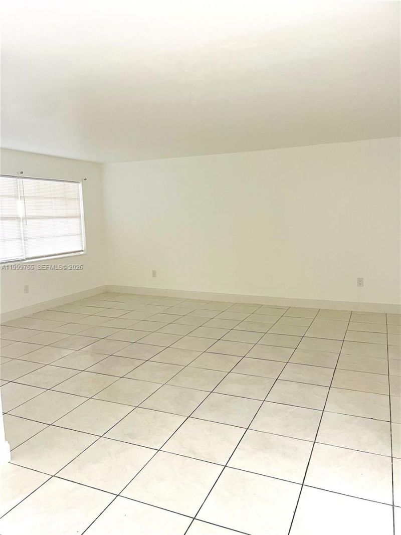 11840 NE 19th Dr, Unit 5, North Miami, FL 33181 Photo