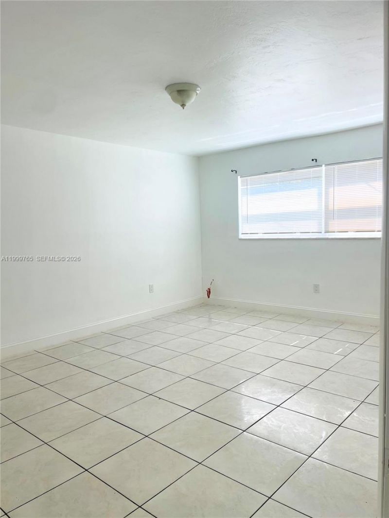 11840 NE 19th Dr, Unit 5, North Miami, FL 33181 Photo