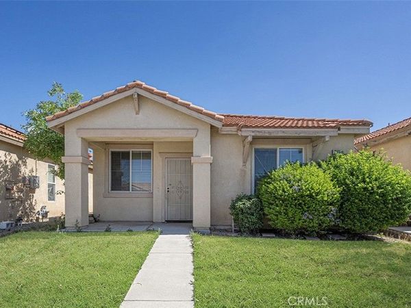 1085 Encanto Drive, San Jacinto, CA 92582