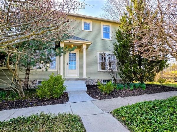 110 N Clinton Street, Manchester, MI 48158