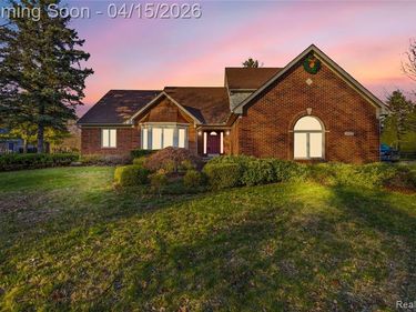 14855 Brompton Court, Shelby Twp, MI 48315