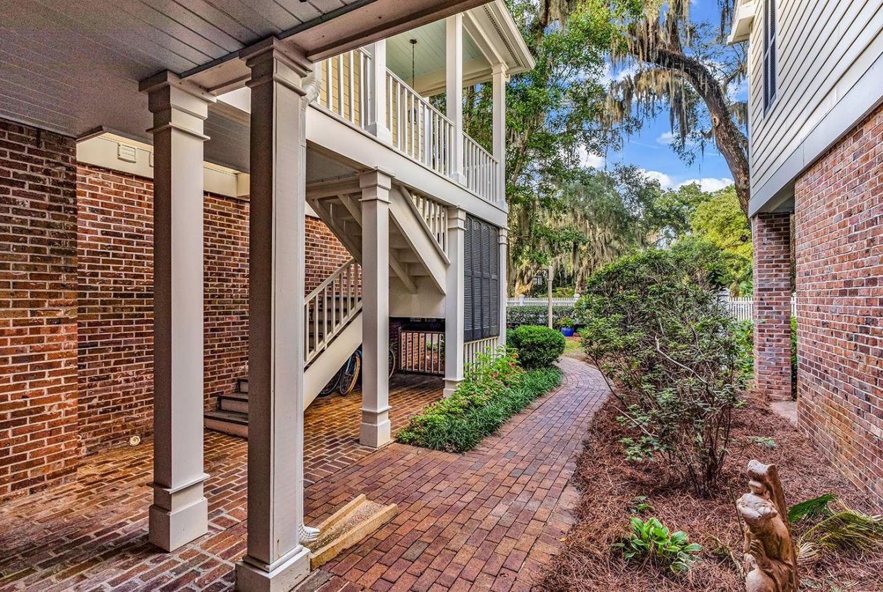 1969 Governors Landing Rd. Photo 23