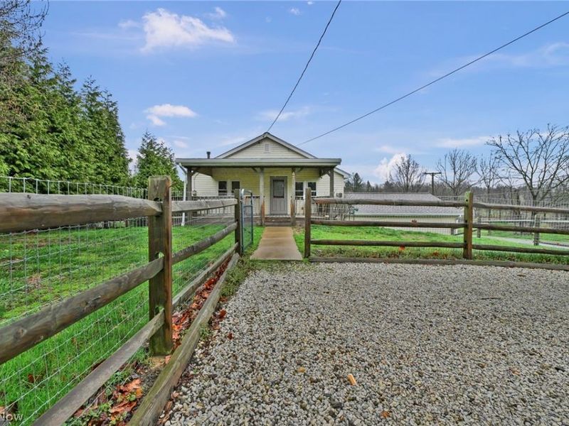 475 Munroe Falls Road, Tallmadge, OH 44278 Photo 1