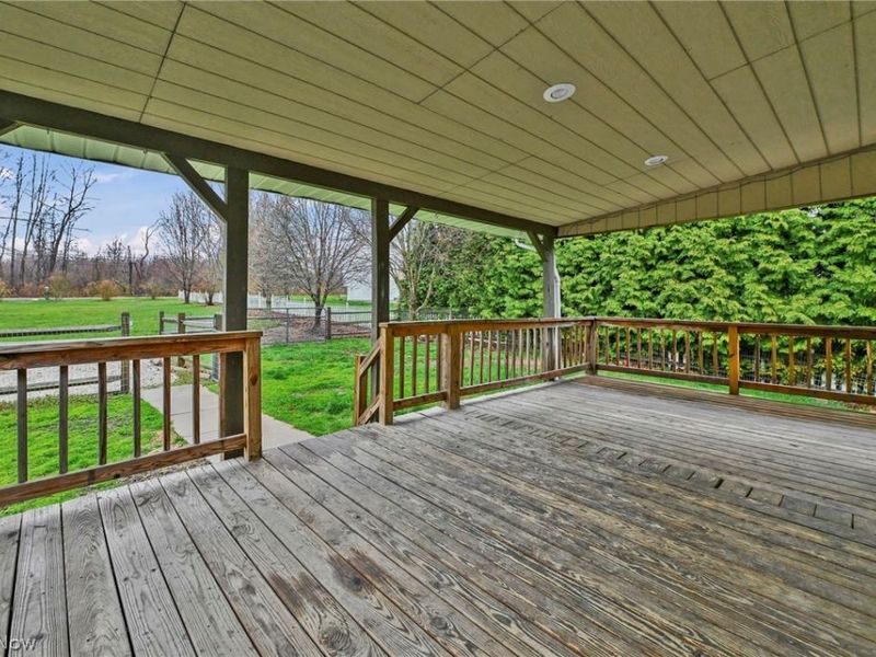 475 Munroe Falls Road, Tallmadge, OH 44278 Photo 3