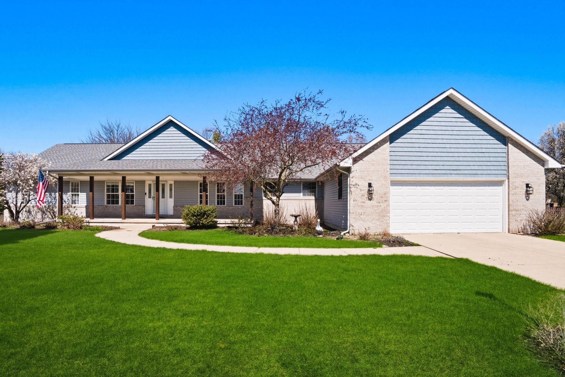 7800 W 91st Place, Crown Point, IN 46307 Main Photo