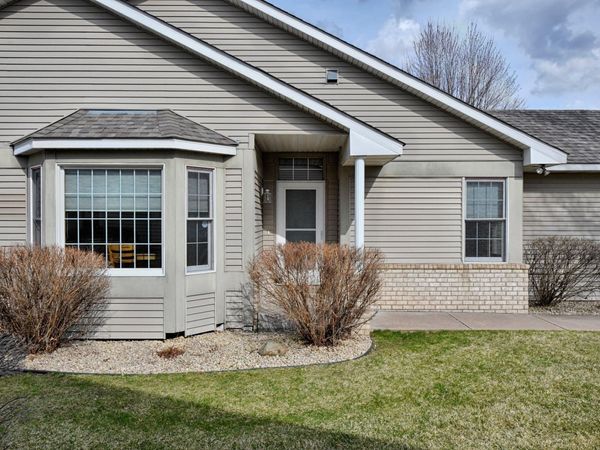 2133 Southwind Road, Maplewood, MN 55109