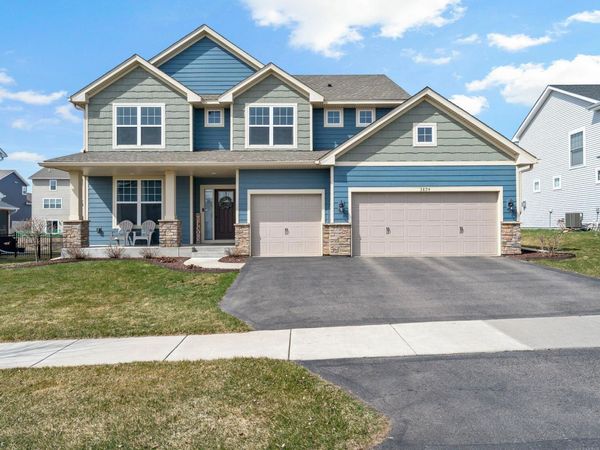 3894 Carver Path, Chaska, MN 55318