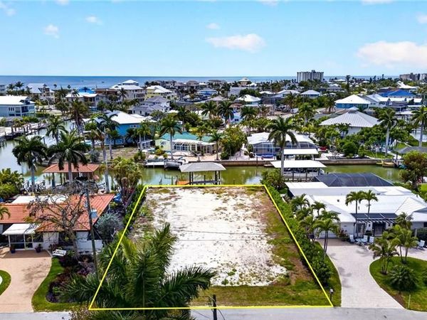 151 Estrellita DR, FORT MYERS BEACH, FL 33931