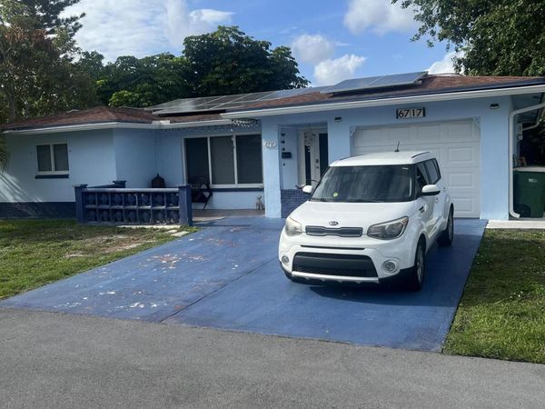 6717 NW 59th Street, Tamarac, FL 33321