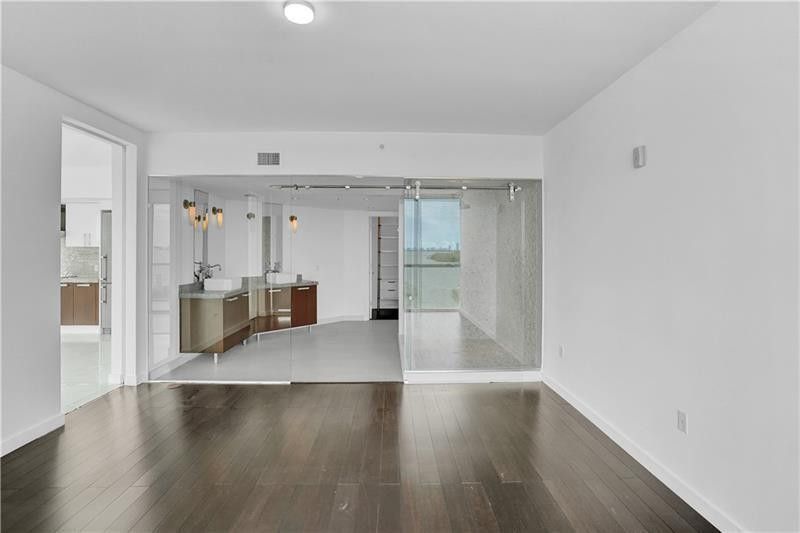 720 NE 62nd Street, Unit 406, Miami, FL 33138 Photo