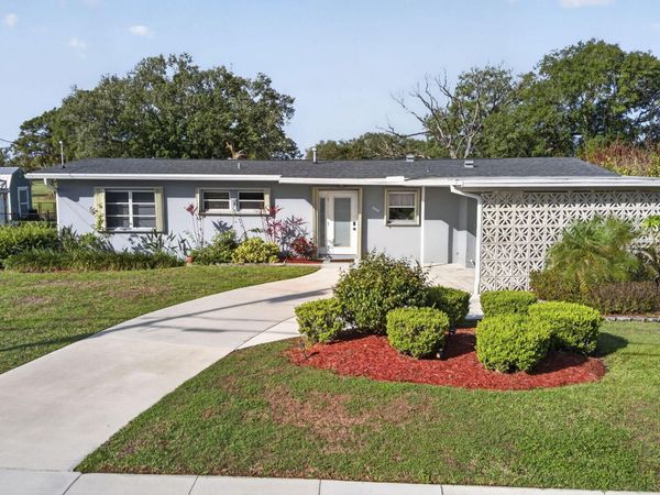 2948 SE Treasure Island Road, Port St. Lucie, FL 34952