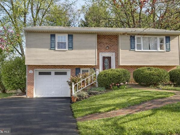 3505 CRANMERE LANE, YORK, PA 17402