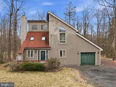 6361 CHEROKEE TRAIL, TOBYHANNA, PA 18466