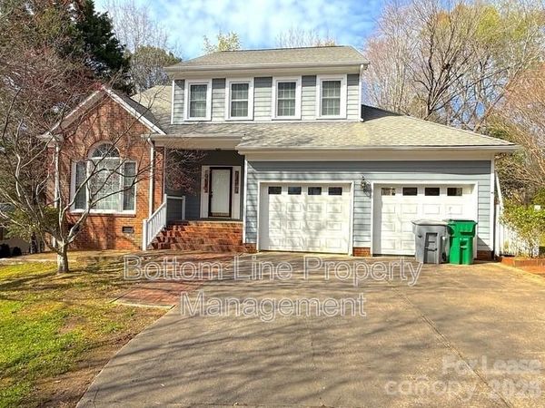 9423 Fairmead Drive, Charlotte, NC 28269