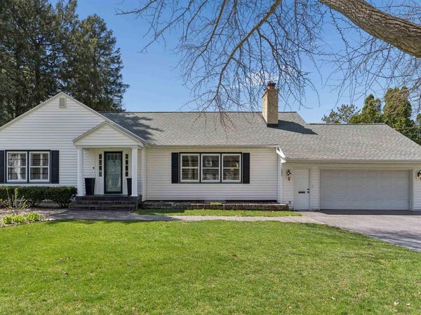 151 Pershing Road, Waterloo, IA 50701