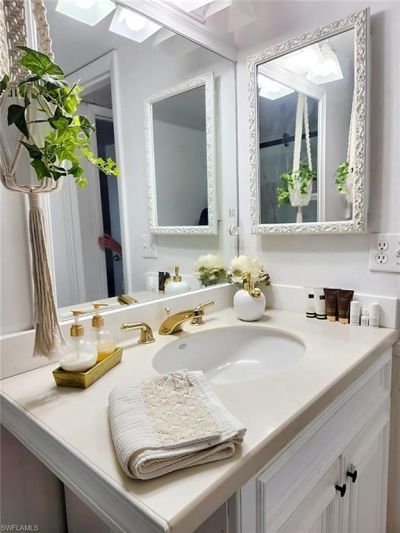 1085 Forest Lakes Dr, Unit 8305, Naples, FL 34105 Photo