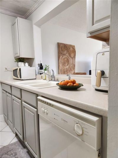 1085 Forest Lakes Dr, Unit 8305, Naples, FL 34105 Photo