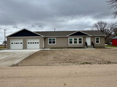 415 Olive Street , Hordville, NE 68846