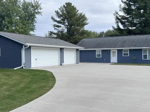 13272 PARKWAY ROAD, Pound, WI 54161