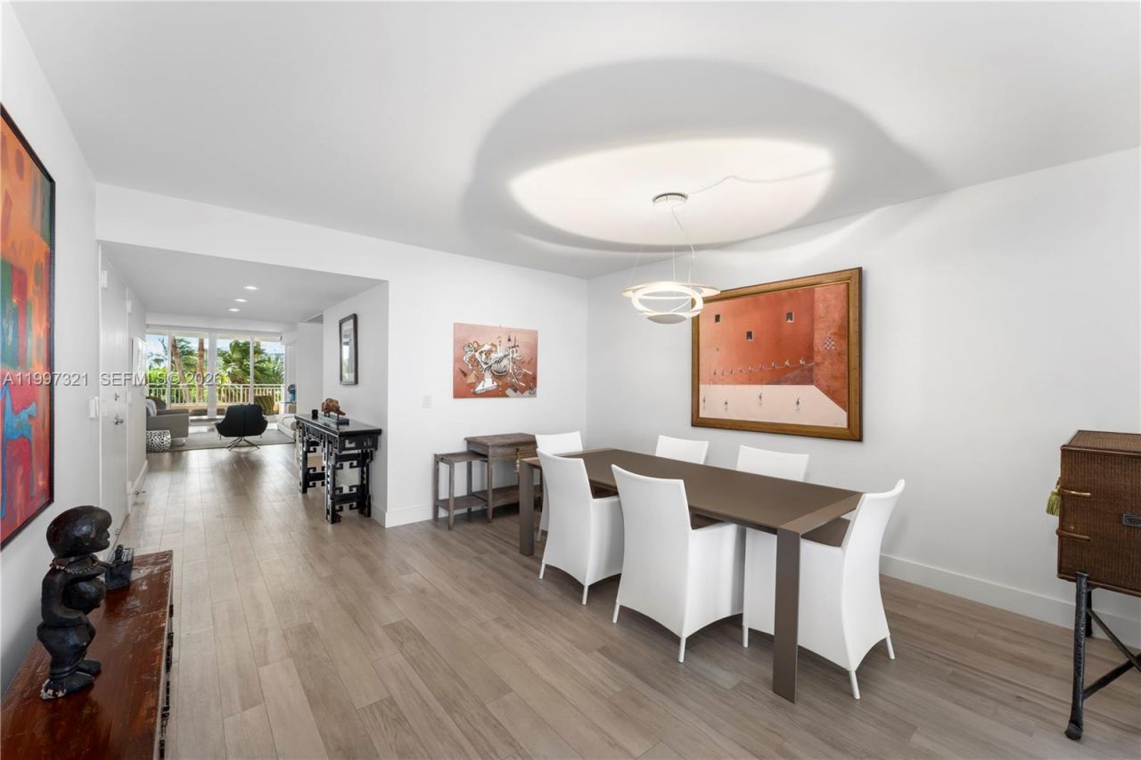 791 Crandon Blvd, Unit 405, Key Biscayne, FL 33149 Photo