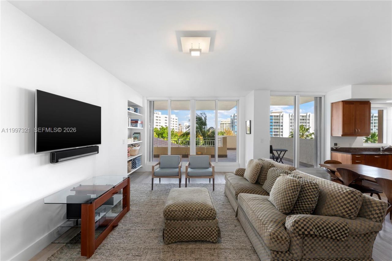 791 Crandon Blvd, Unit 405, Key Biscayne, FL 33149 Photo