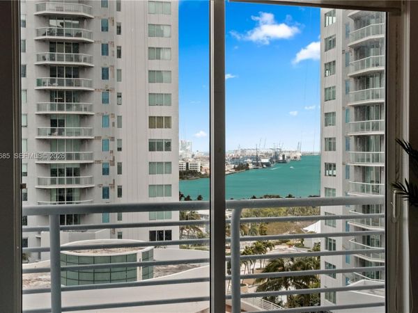 234 NE 3rd St, Unit 1704, Miami, FL 33132