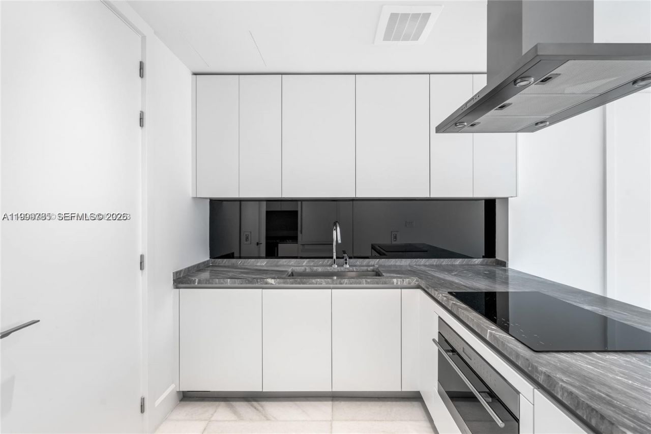 700 NE 26th Ter, Unit 804, Miami, FL 33137 Photo