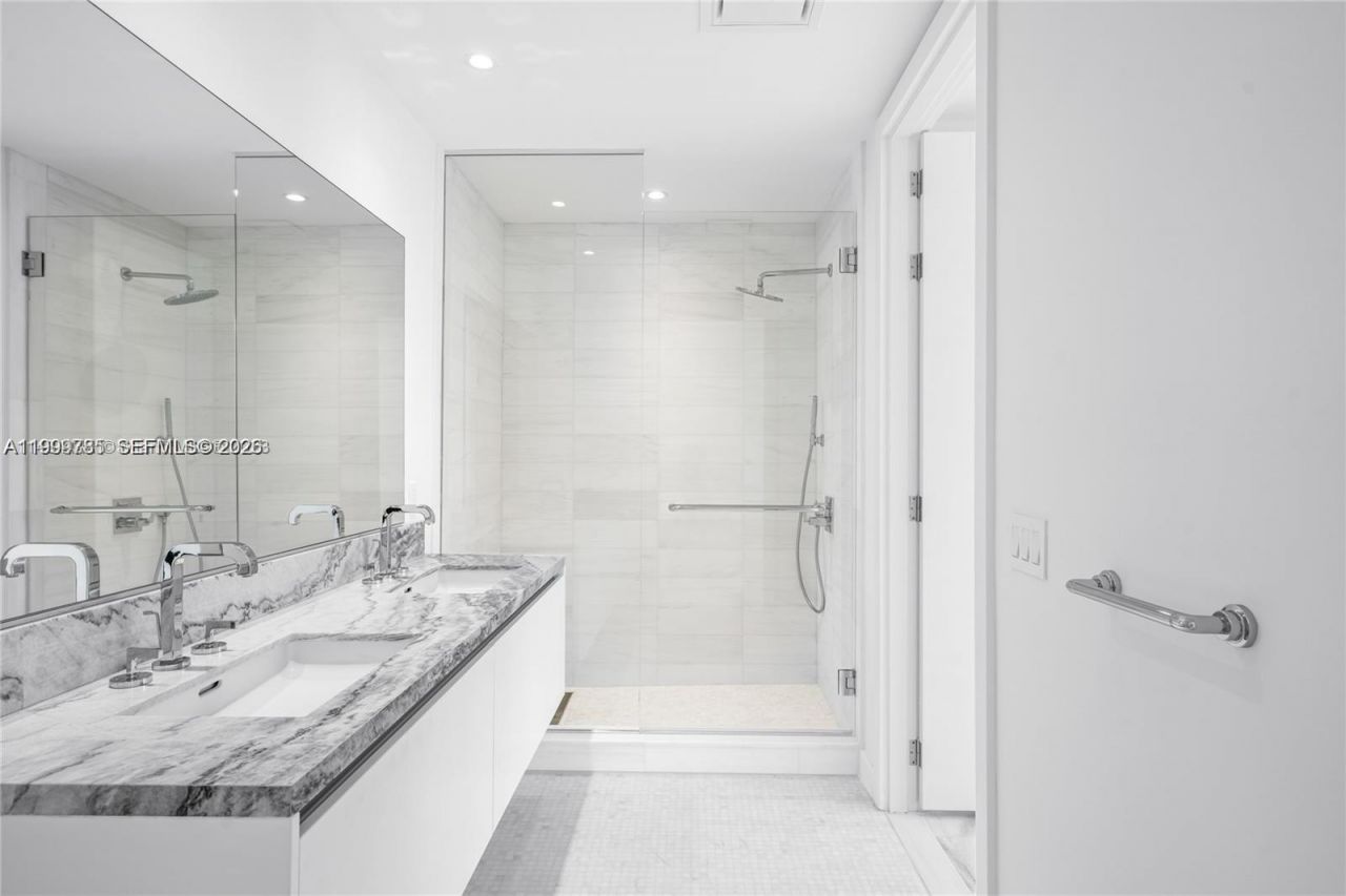 700 NE 26th Ter, Unit 804, Miami, FL 33137 Photo