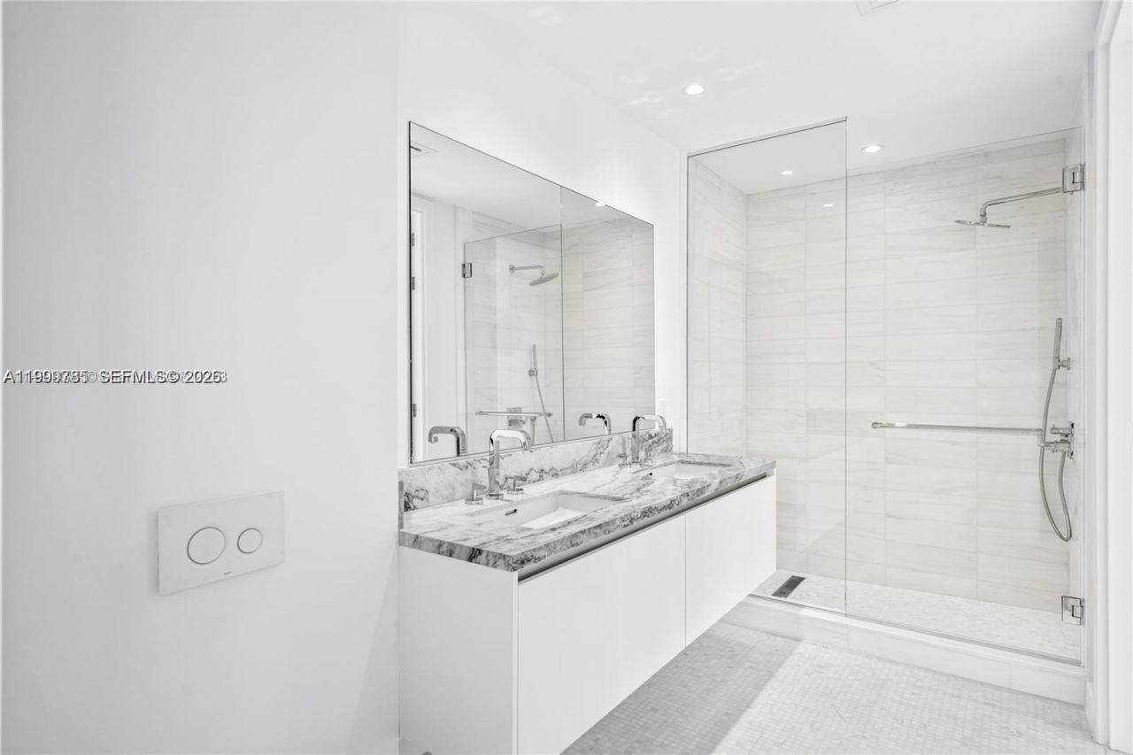 700 NE 26th Ter, Unit 804, Miami, FL 33137 Photo