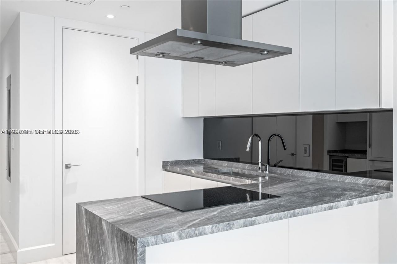 700 NE 26th Ter, Unit 804, Miami, FL 33137 Photo