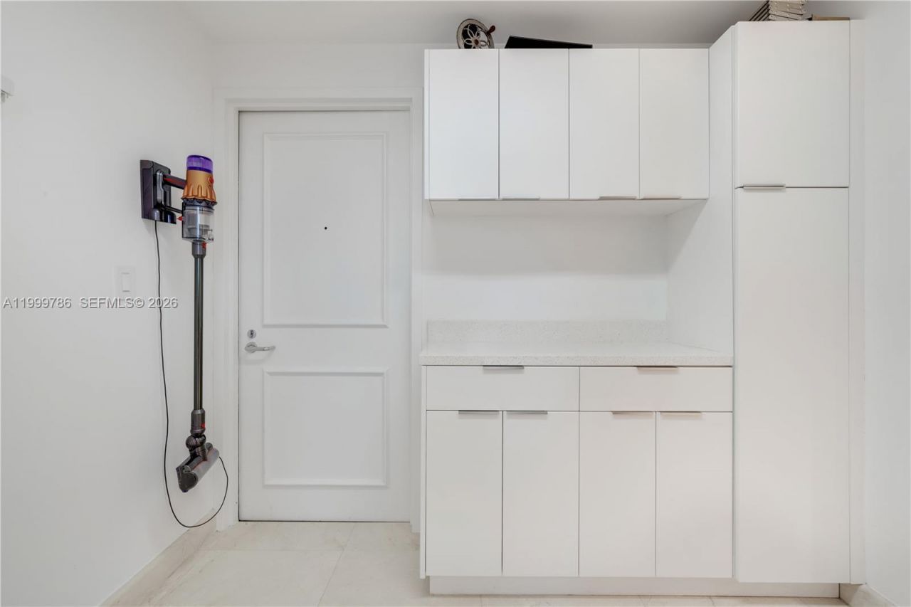 789 Crandon Blvd, Unit 1003, Key Biscayne, FL 33149 Photo