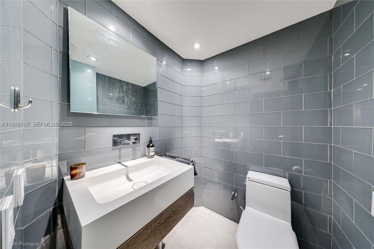 701 Brickell Key Blvd, Unit 503, Miami, FL 33131 Photo